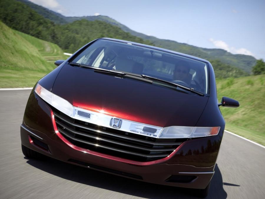  Honda FCX Concept 2005 года  (фото 26 из 43)